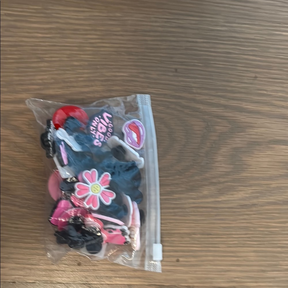 Colorful Croc Gibbit Charms Set